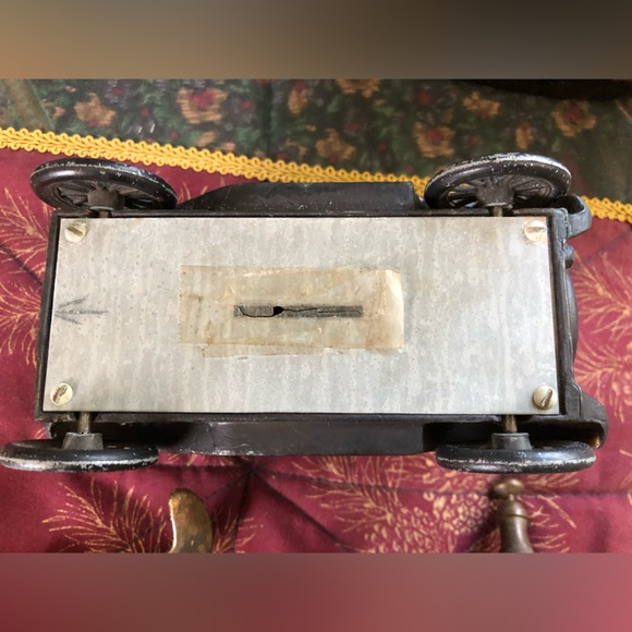 Vintage Car Brass Bank - Picture 5 of 5